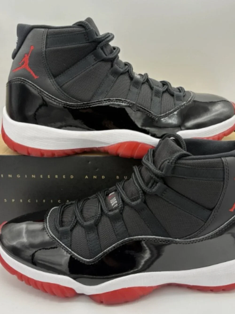 Air Jordan 11 Playoff Breds